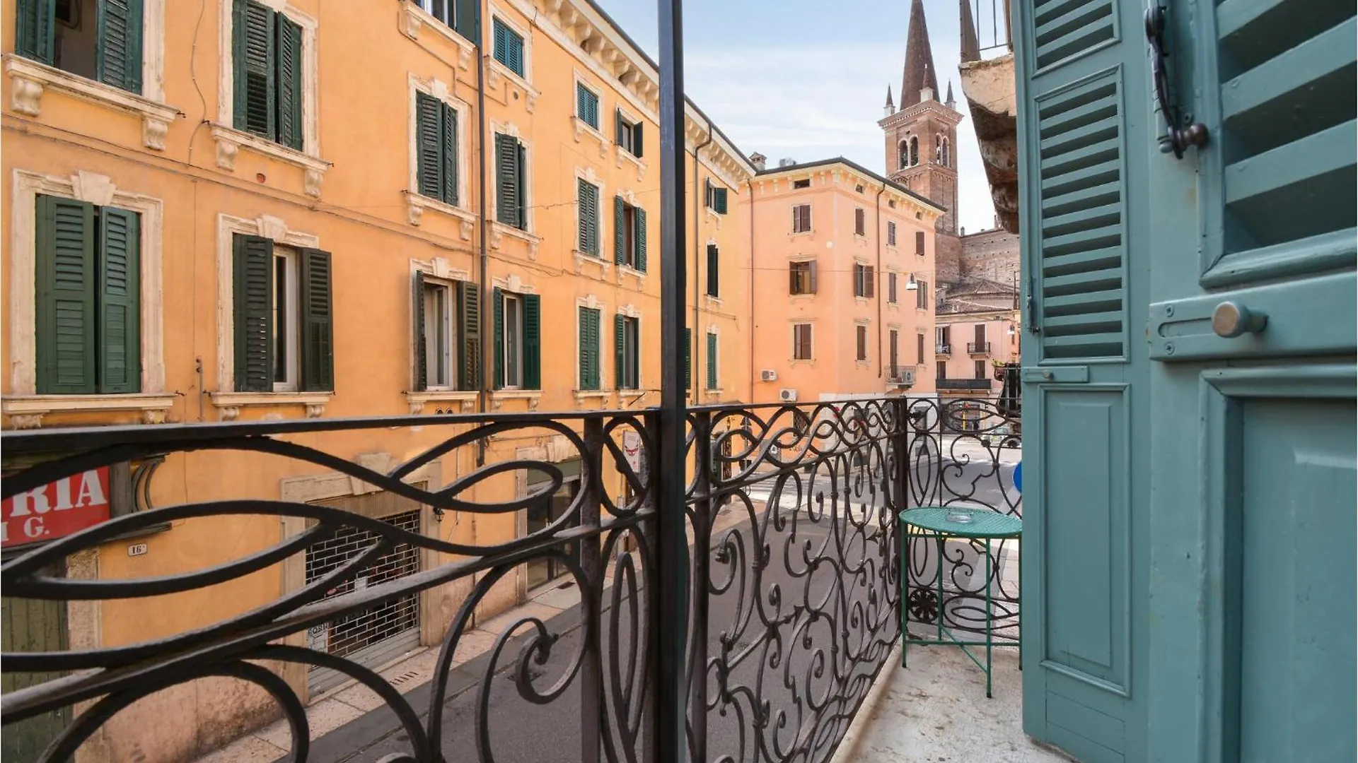 Beautiful Apartment In Verona With Kitchenette
